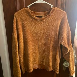 Small velvet sweater
